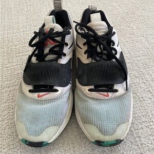 Nike zoom freak 3 size 8 (DA0694  101) White Black Emerald Green Giannis